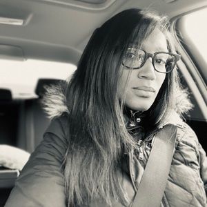 Meet your ULTIMATE SHOPPER Posher, Enyinne!!!